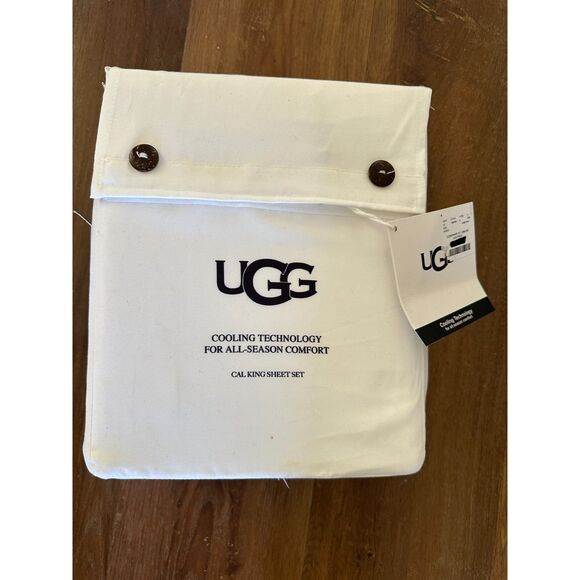 UGG Cooling Technology For All-Season Comfort CAL-KING SHEET SET NEW - Picture 1 of 4
